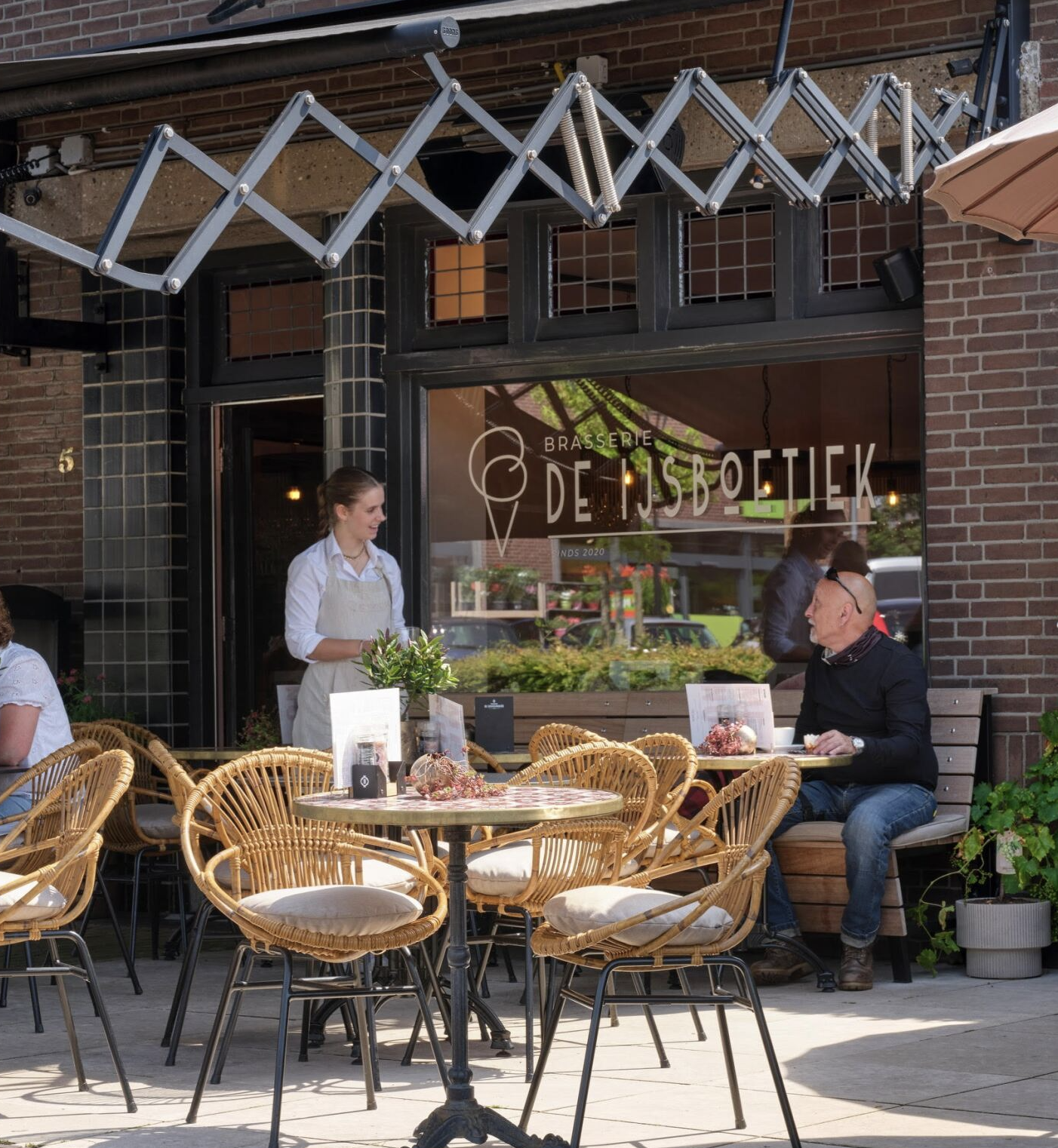 Brasserie De IJsboetiek